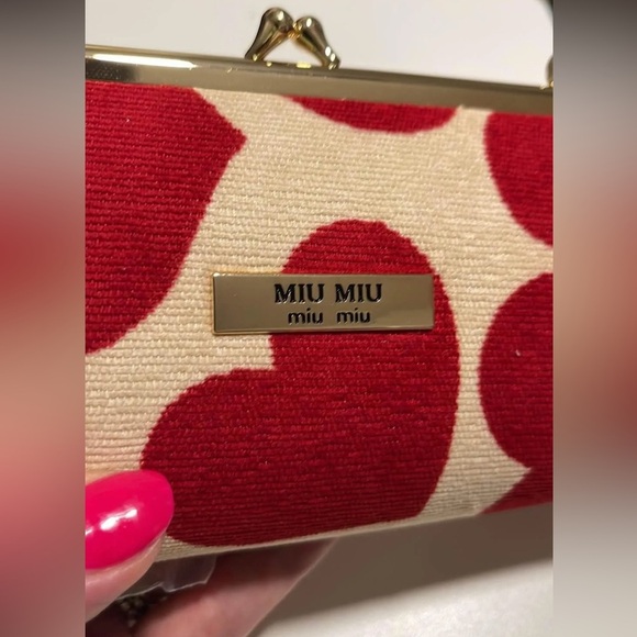 Miu Miu Red Heart Clutch Pochette w/ Gold Chain - Brand New in Box - Picture 2 of 4